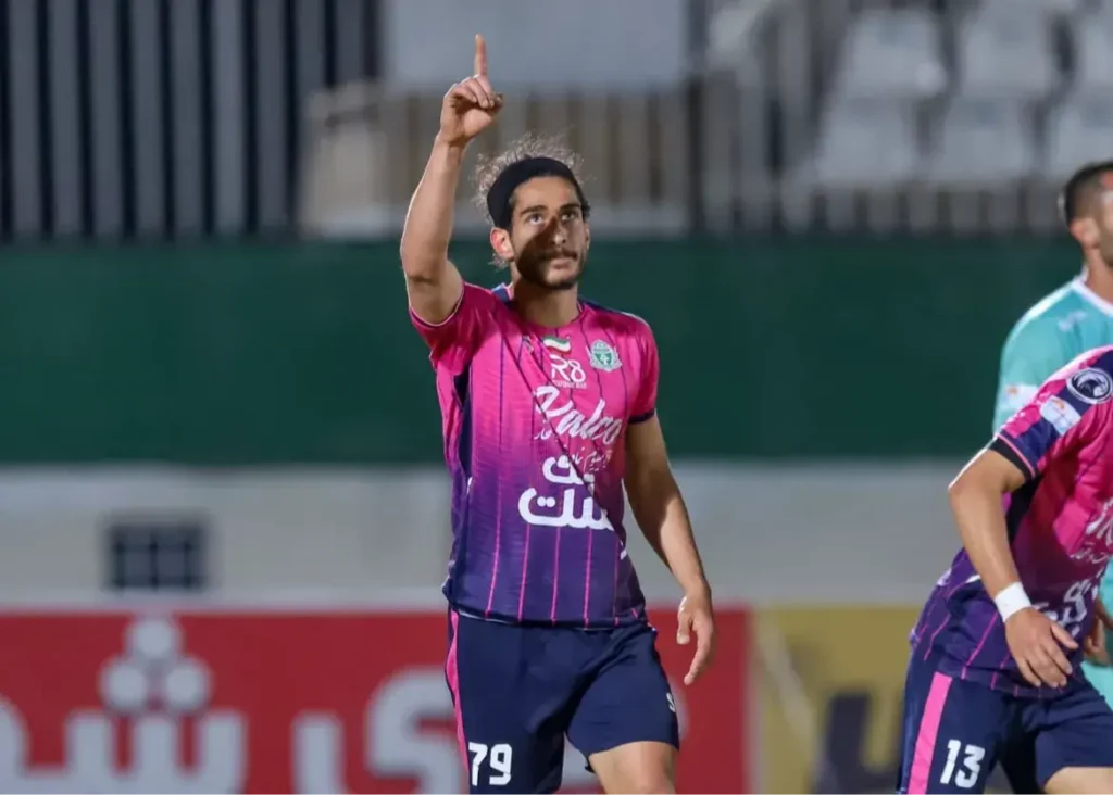 آقایی‌پور گلزنی را شروع کرد (عکس)