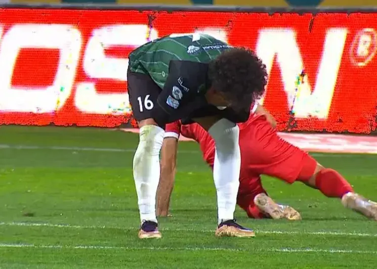 آه و افسوس بلند مرادی در دستگردی؛/ بدشانسی بزرگ عیسی برای ثبت سوپر گل هفته (عکس)