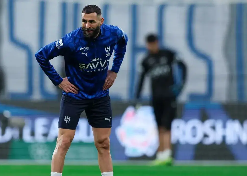 ادعای جنجالی علیه ستاره الهلال؛/ بنزما تنها یک سال دیگر میتواند بازی کند