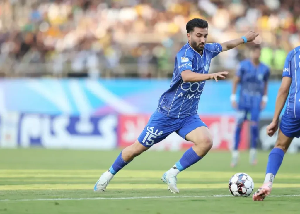 استقلال بازی را پرموقعیت شروع کرد