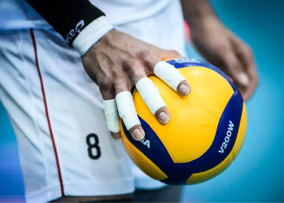 استقلال همچنان قعرنشین؛/ عطایی برای مدتی از دسترس خارج شد