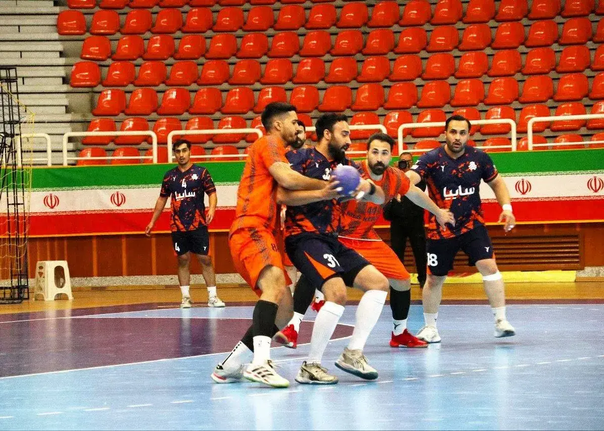 بازگشت سپاهان و سایپا به مدار پیروزی/ قهرمان نیم فصل باخت، استقلال نزدیک شد