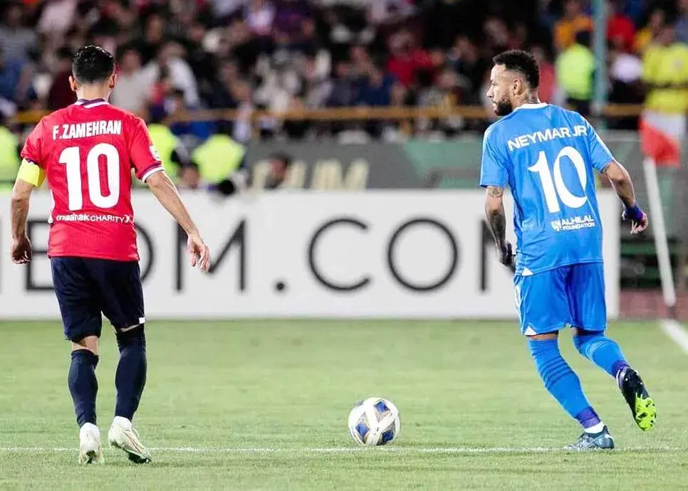 بازگشت کاپیتان نساجی به میادین؛/ یارگیر نیمار در لباس زنبورها! (عکس)