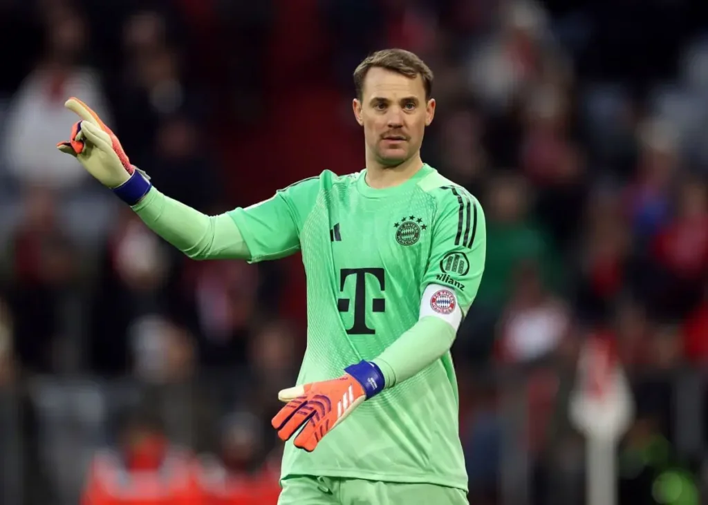 بالاتر از بوفون و کورتوا/ مانوئل نویر بهترین دروازه‌بان قرن فوتبال