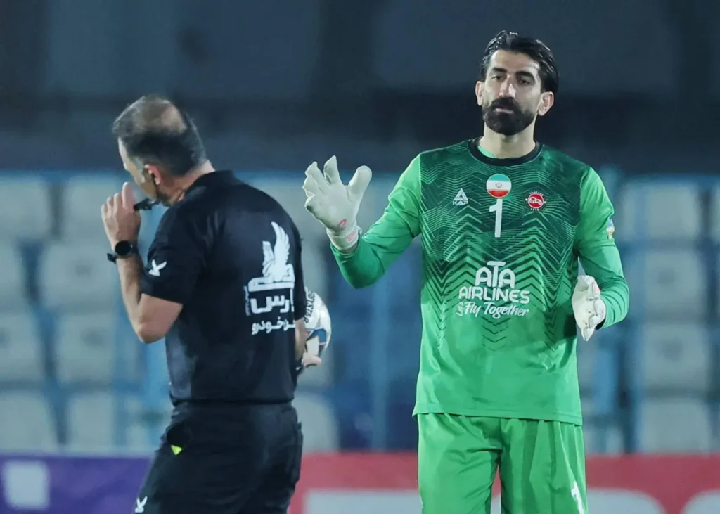 برخوردی که جنجالی شد؛/ کارشناسی صحنه بحث‌برانگیز ملوان – تراکتور