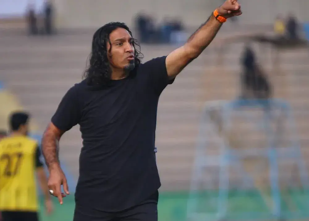 بعثت کرمانشاه 0 – مس کرمان 2/ لیگ یک: حرکت چراغ خاموش کرمانی‌ها به بالای جدول