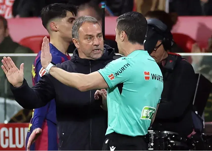 به اتاق داوران نرفتم/  فلیک عصبانی و خشمگین: شما بگویید، خطا بود یا نه!