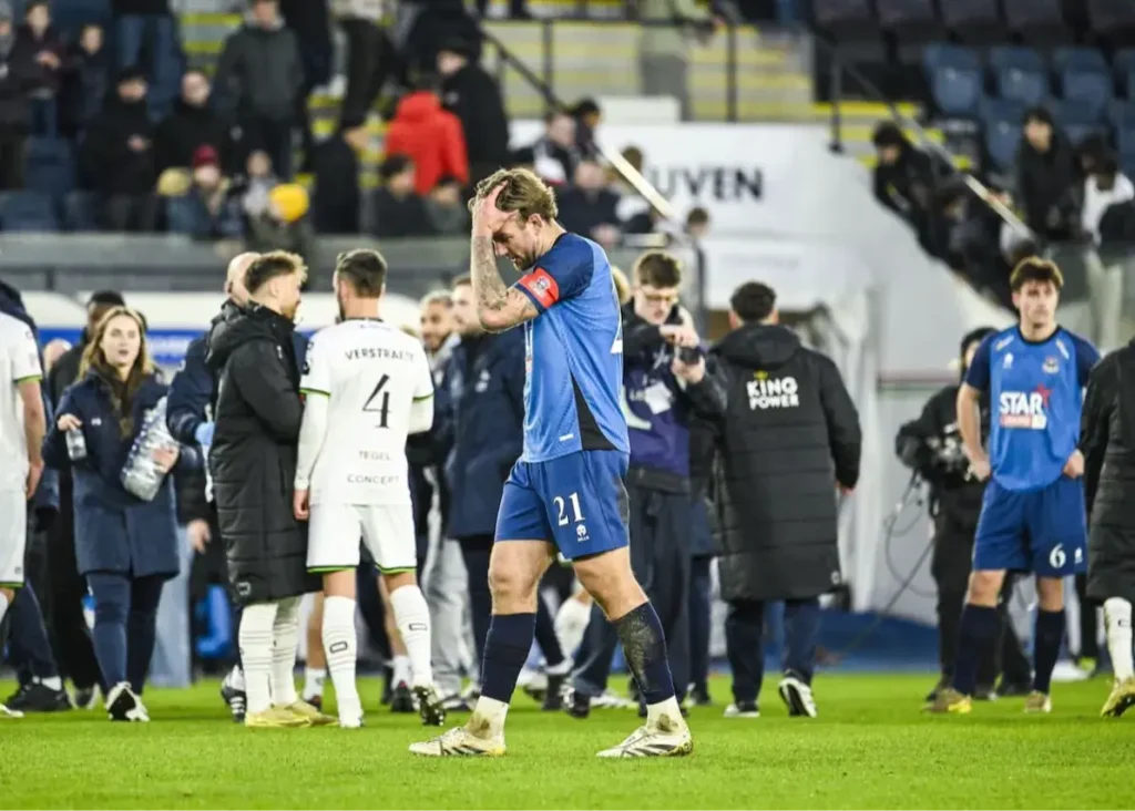 تیرک در مسیر گل طلایی بود؛/ فاصله میلی‌متری جهانبخش با فرشته نجات!