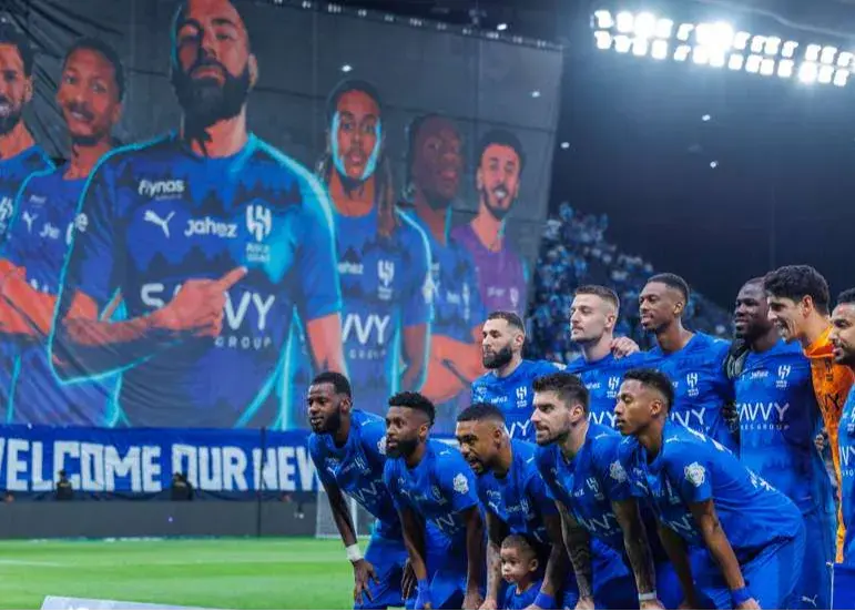 تیفوی خاص روی سکوهای کینگدام آره‌نا/ بنزما، سلاح الهلالی‌ها برای تحریک رونالدو (عکس)