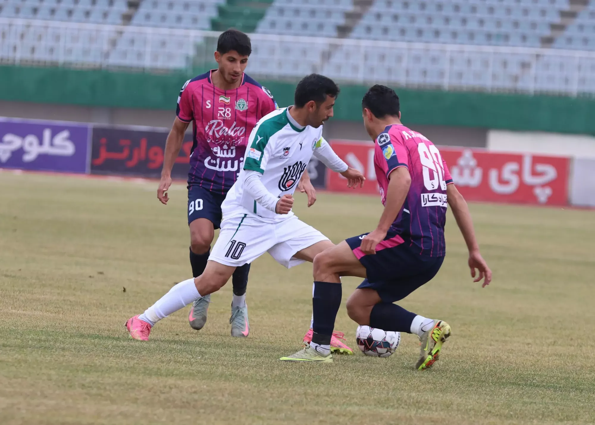 جابجایی در خطرناکترین پله‌های جدول / آلومینیوم 1 – ذوب آهن 0: حساس‌ترین گل فصل!