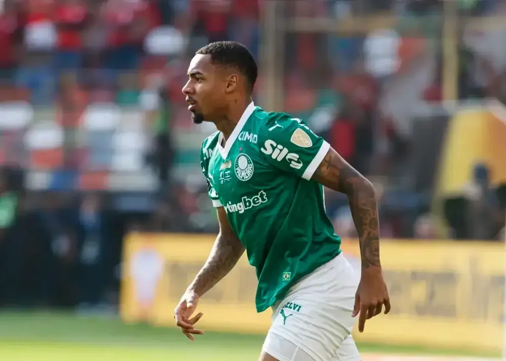 جانشین صلاح پیدا شد/ لیورپول اولین خرید تابستانی خود را انجام داد!