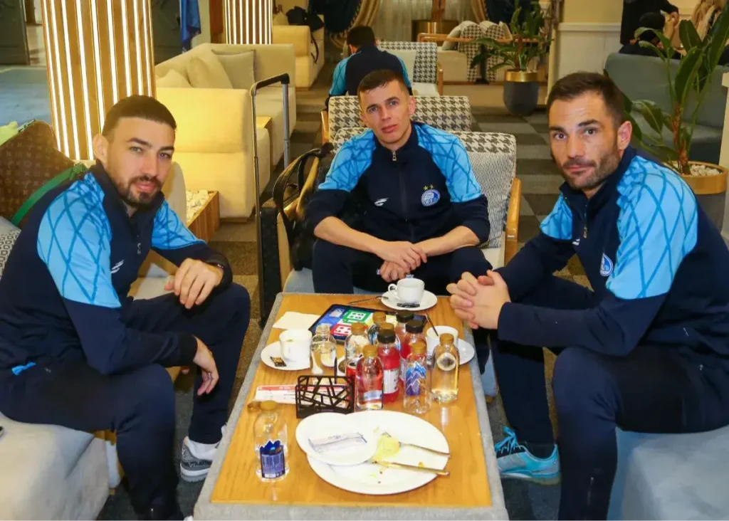 خبری از واریز پول در امارات نشد/ سفر خارجی‌های استقلال به اردن با جیب خالی!