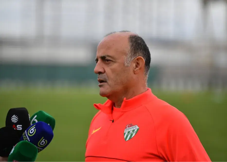 دستیار ترکیه‌ای سهراب امشب در تهران