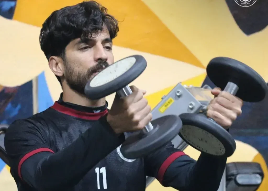 دغدغه بزرگ دقیقی برای انتخاب جایگزین ستاره پیکان/ فرید امیری سرمربی‌اش را به چالش انداخت!(عکس)