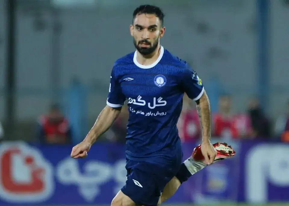 دوپینگ صدرنشین لیگ با ورود یک ستاره! (عکس)