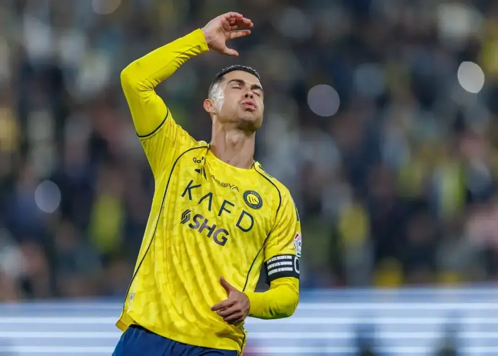 رئیس سابق ضمک به سی آر هفت حمله کرد/ فدراسیون فوتبال عربستان را به رونالدو بدهید!