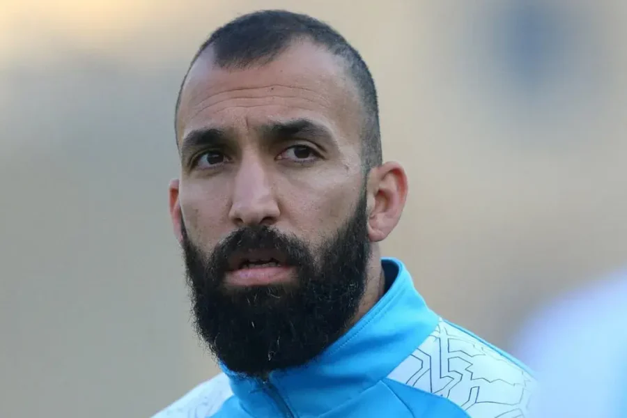 روزبه با درد برای استقلال به میدان می‌رود