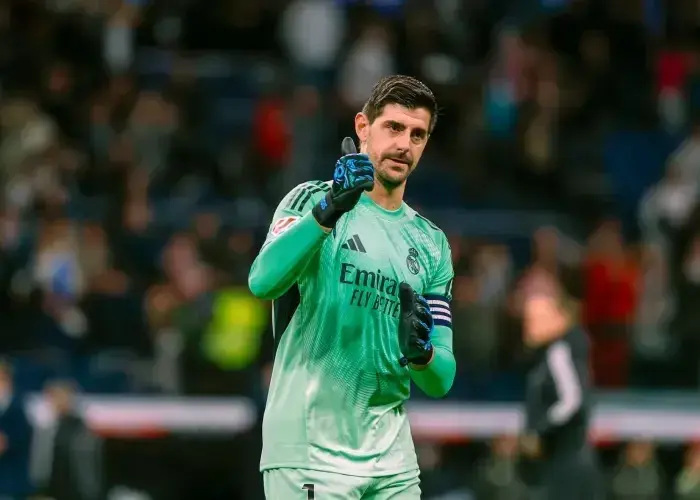 زندگی دوگانه تیبو کورتوا در رئال!