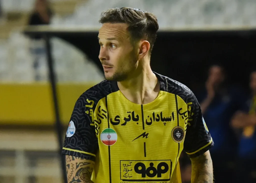 سانچس پیش از بازی چهارشنبه باز می‌گردد:/ مرخصی 24 ساعته محرم به ستاره اسپانیایی