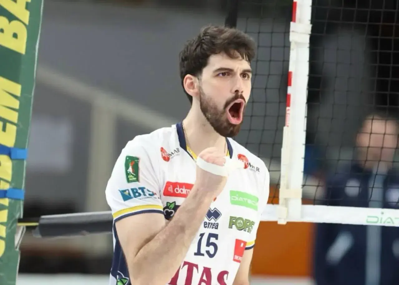 ستاره بدشانس ایتالیا با توپ پر برگشت