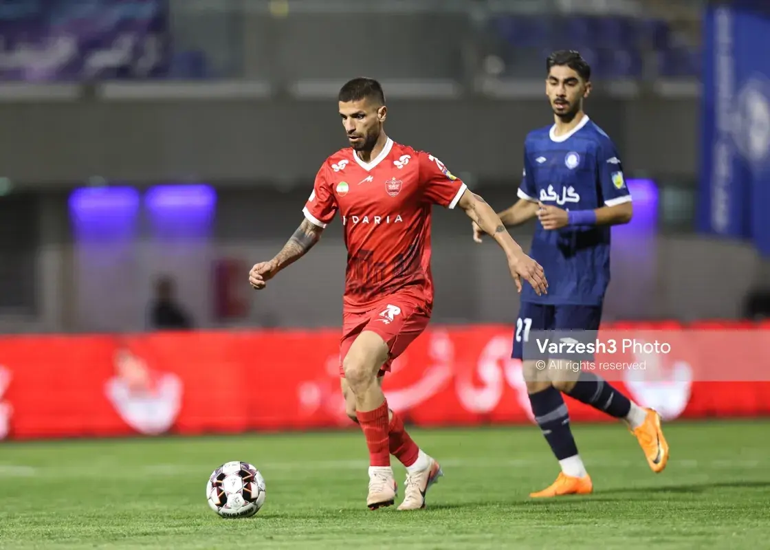 سرلک و فاصله 720 دقیقه‌ای برای ادامه با پرسپولیس