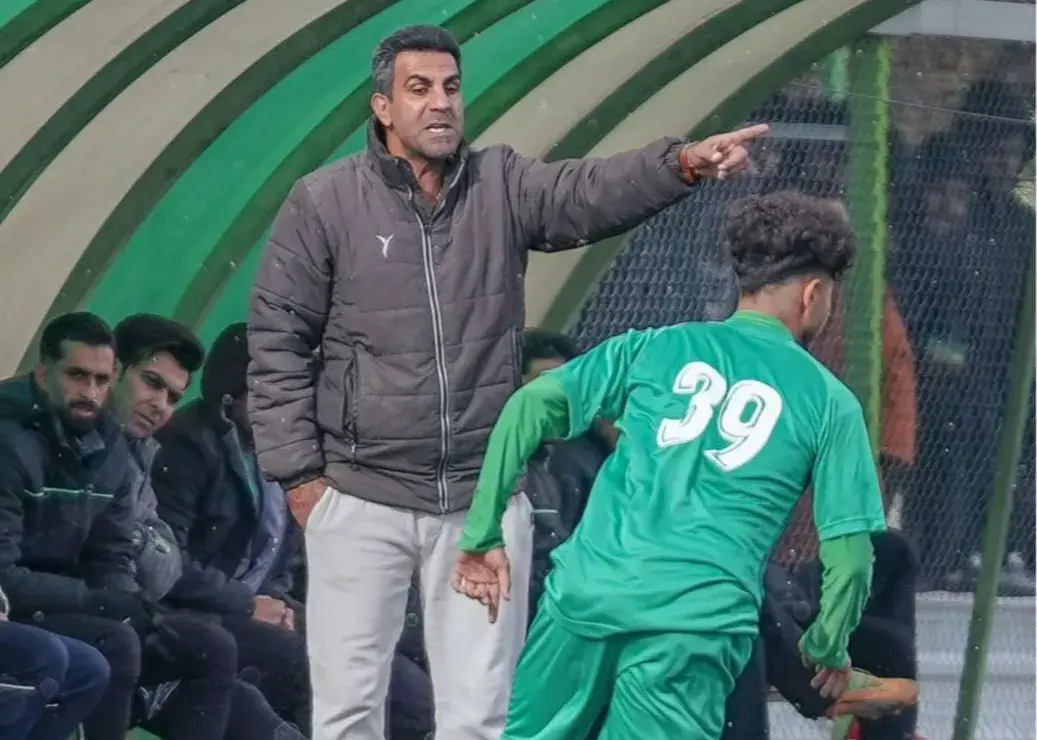 صلصالی: بدون باخت قهرمان می‌شویم/ شانزده از هفده: شاهکار امیدهای ذوب!