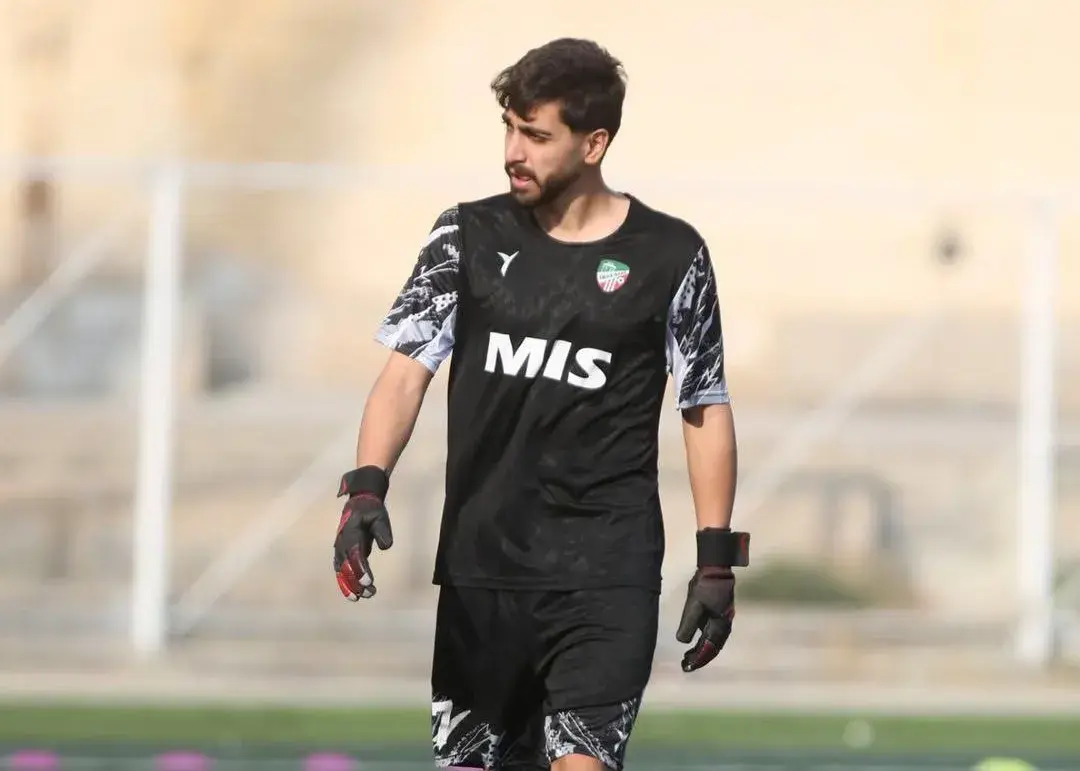 عباسی: گلر باید دریبل کند و گل بزند؛/ دروازه‌بان بنفیکا در دسته سوم فوتبال ایران!