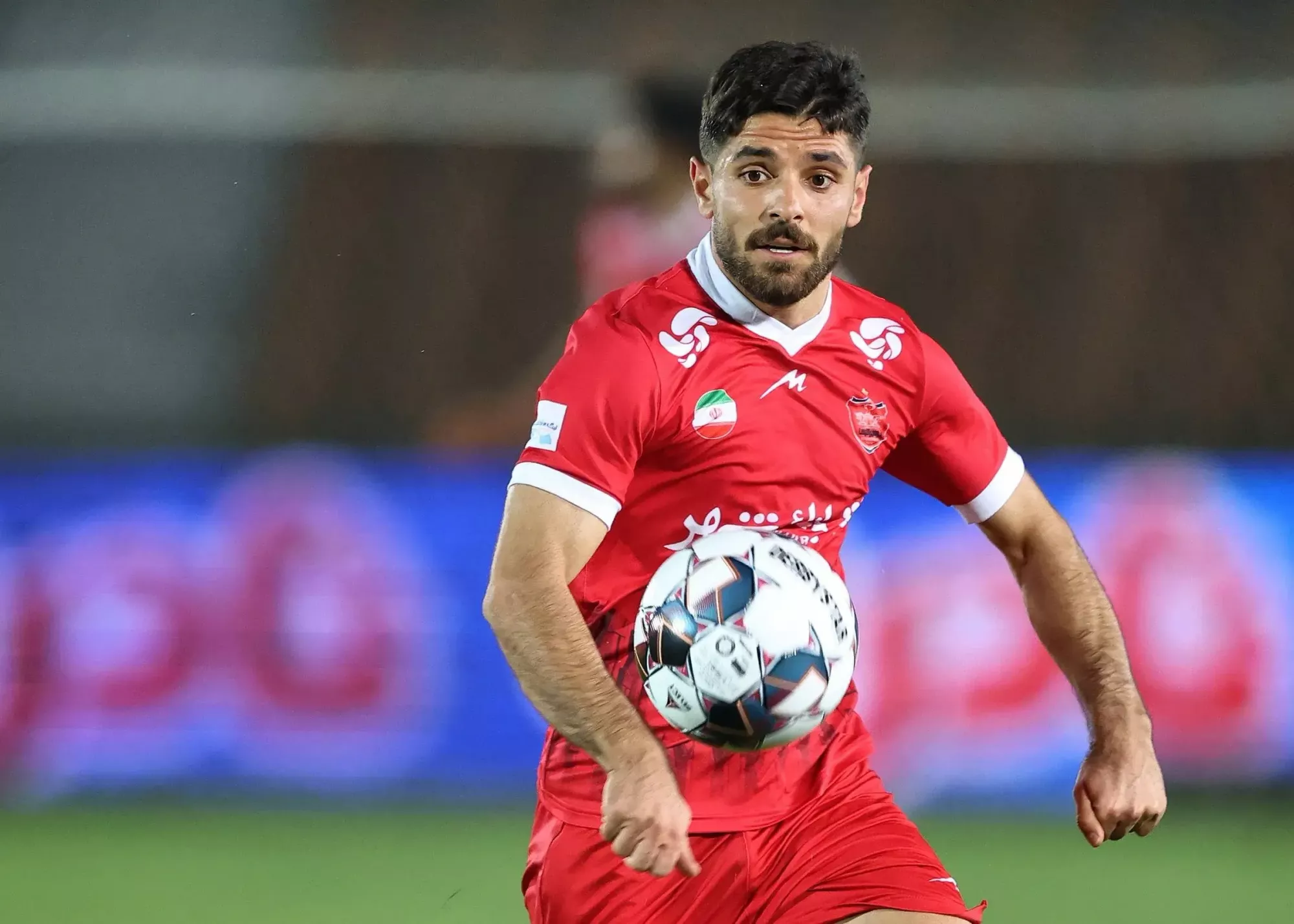 عمری به گل‌گهر رسید؛/ چهره غافلگیرکننده پرسپولیس در هواپیما