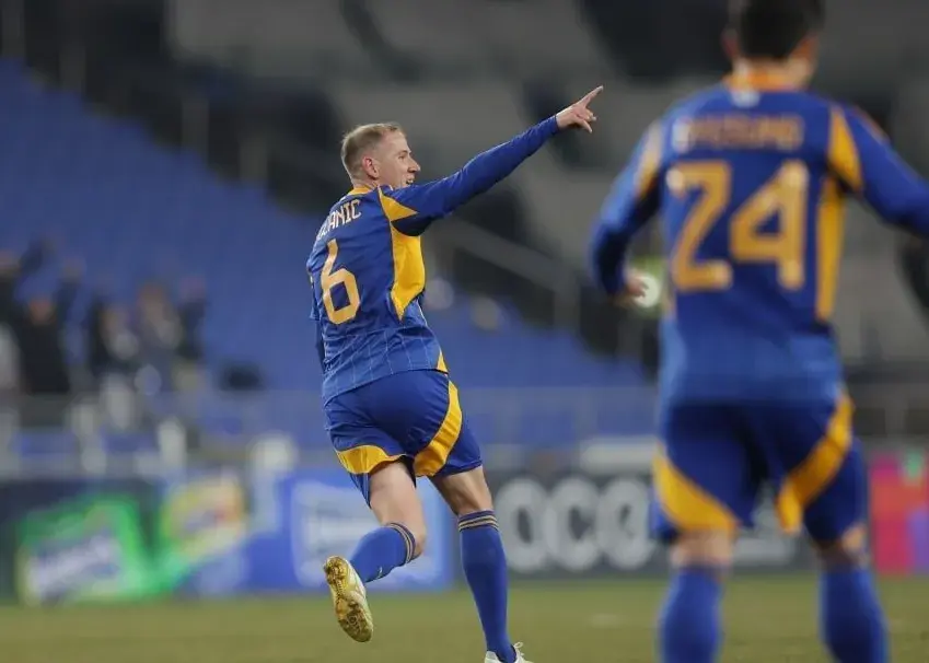 قهرمان آسیا در آستانه حذف تلخ