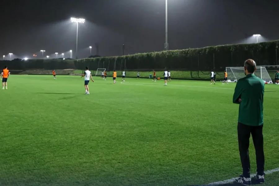 محرم دوباره از لب پرتگاه برمی‌گردد؟/ شکست الاهلی فرمول تکراری صدرنشینی سپاهان!