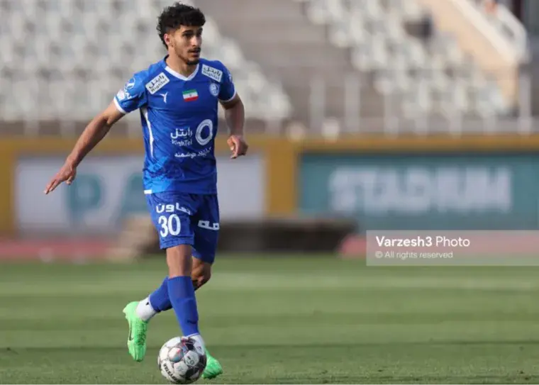 مدافع استقلال از سفر به دبی بازماند