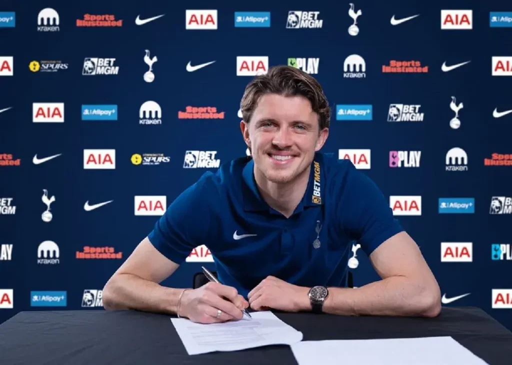 مدیر فنی اسپرز:/ گالاگر رهبری است که تاتنهام کم داشت