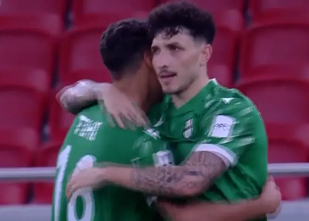 مهاجم اسپانیایی زهرش را ریخت:/ اکسپوزیتو علیه برد سپاهان: اخراج و گل!