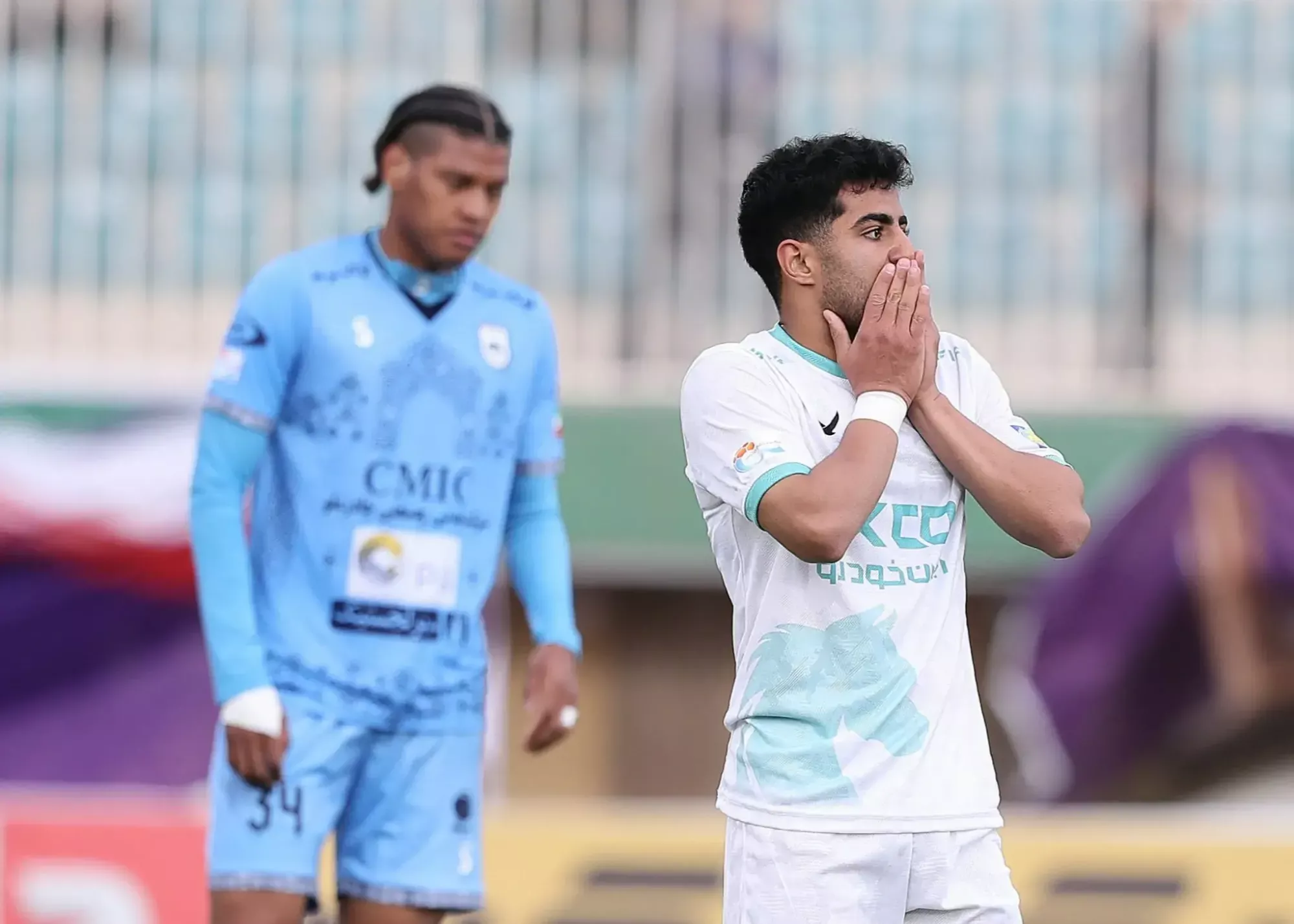 ناراحتی شدید سرمربی پیکان از عملکرد شاگردانش/ دقیقی روی سکو حیرت‌زده شد(عکس)