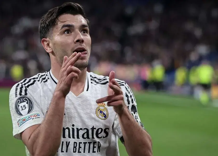 نبوغی که از همان کودکی فریاد می زد/ پیش‌بینی خانوادگی و راز بزرگ شدن براهیم دیازِ 2 ساله!