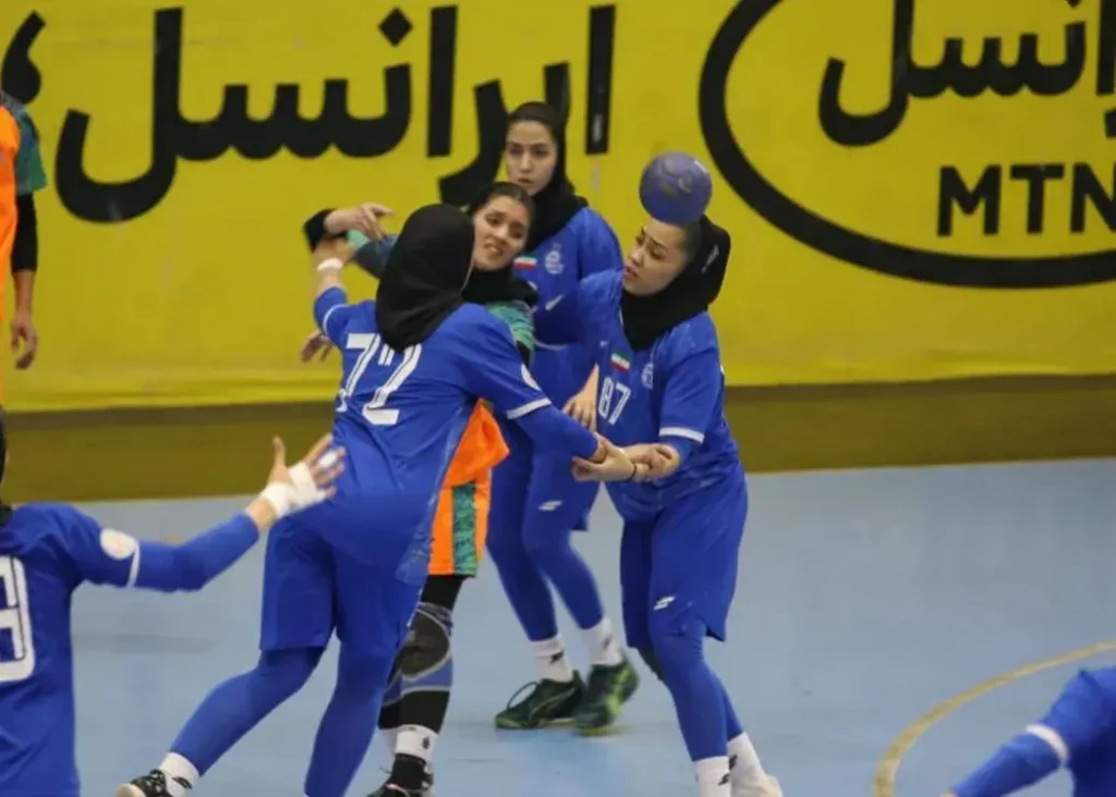 هفته نهم لیگ هندبال بانوان فردا برگزار می شود/ دختران استقلال به دنبال دومین برد پیاپی در بافق