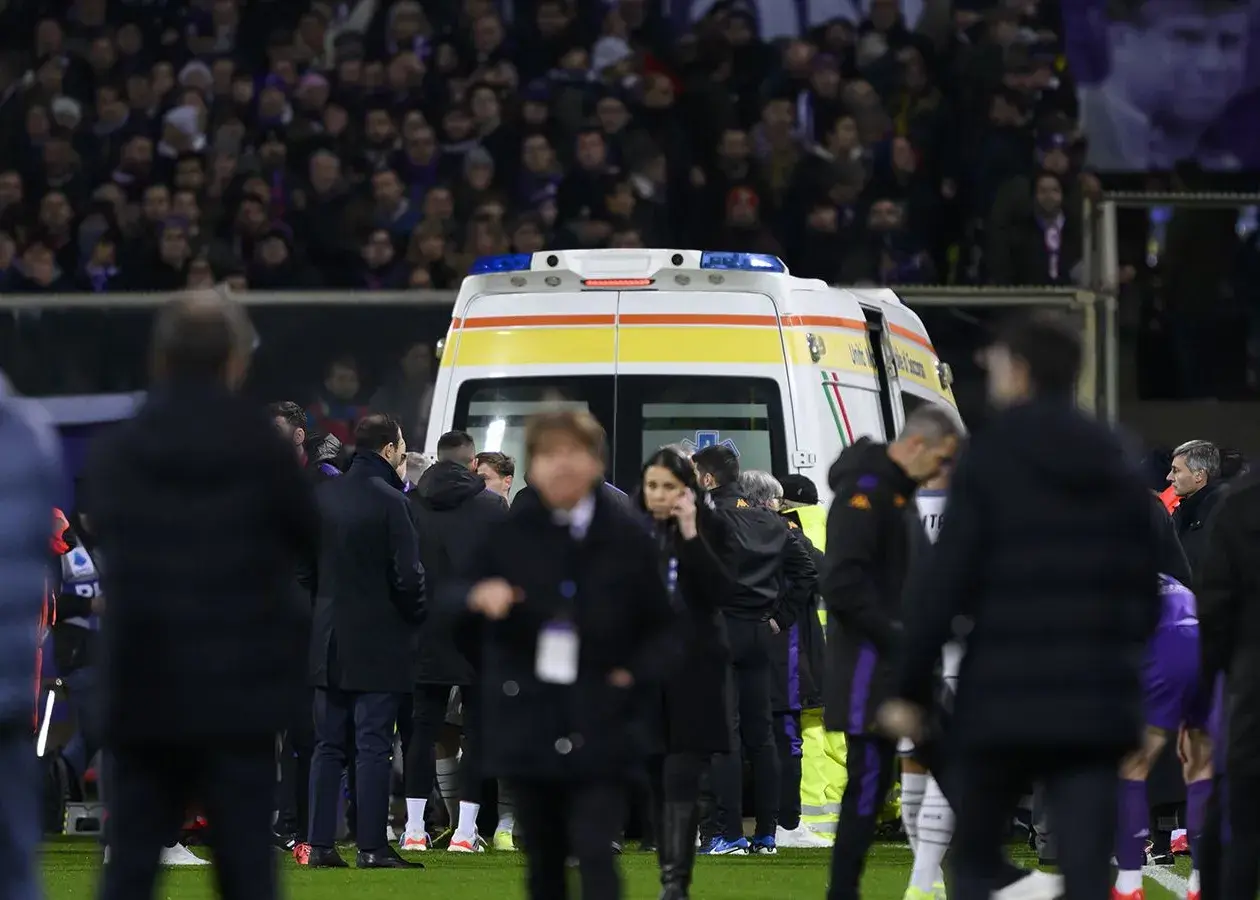 وحشت در برزیل/ تشنج وسط زمین فوتبال!