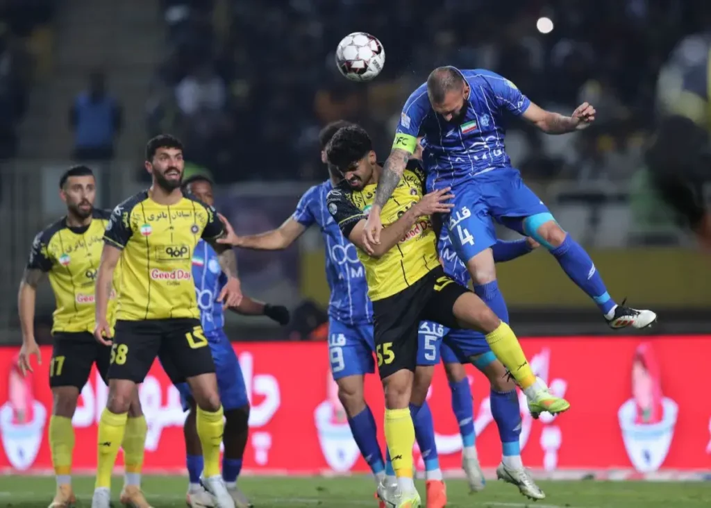 ورزشگاه خانگی استقلال و سپاهان مشخص شد