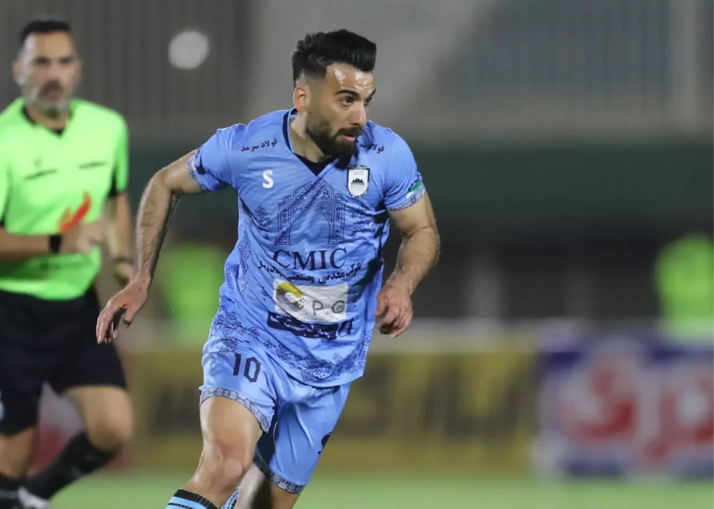 پایه‌گذاری عجیب‌ترین نتیجه هفته/ صدور ویزای آمریکا در یزد! (عکس)