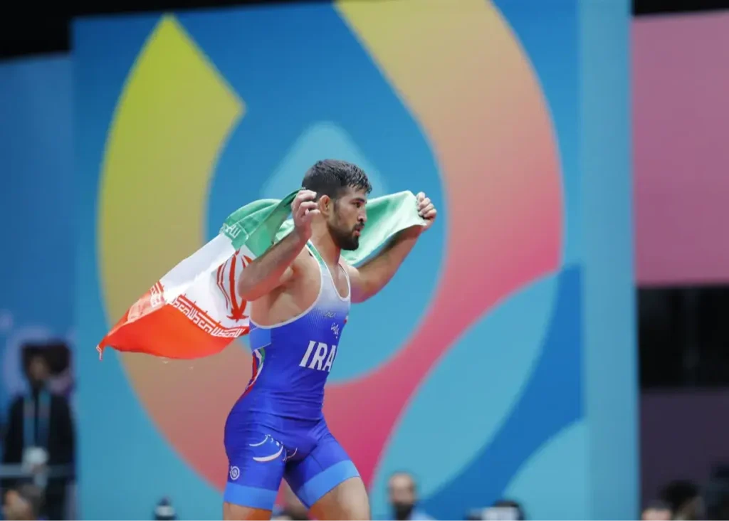 چهار برد و بدون لغزش: یونس امامی طلایی شد