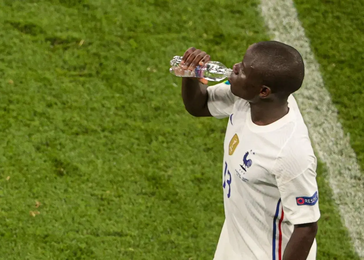 چهل و دو میلیون یورو دستمزد/ درآمد انگولو کانته در فنرباغچه فاش شد!