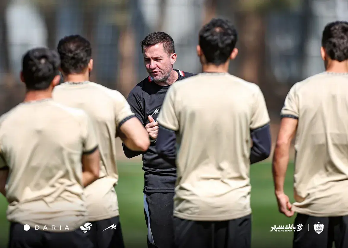 کاپیتان‌ها برمی‌گردند؟ اورونوف یا بیفوما؟/ ترکیب احتمالی پرسپولیس با سه سورپرایز!