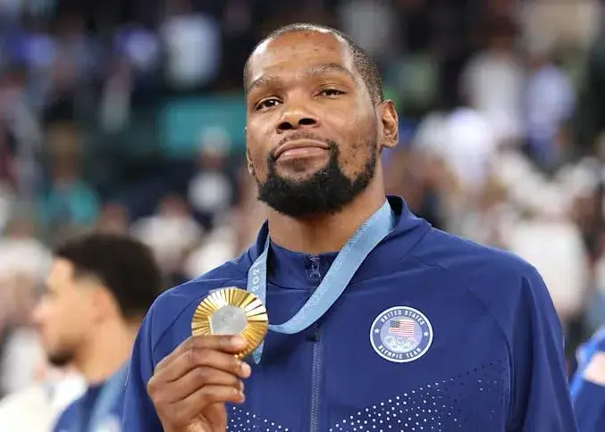 کی‌دی پیرمرد تمام‌نشدنی بسکتبال آمریکا:/ کوین دورانت آماده پنجمین طلای المپیک!
