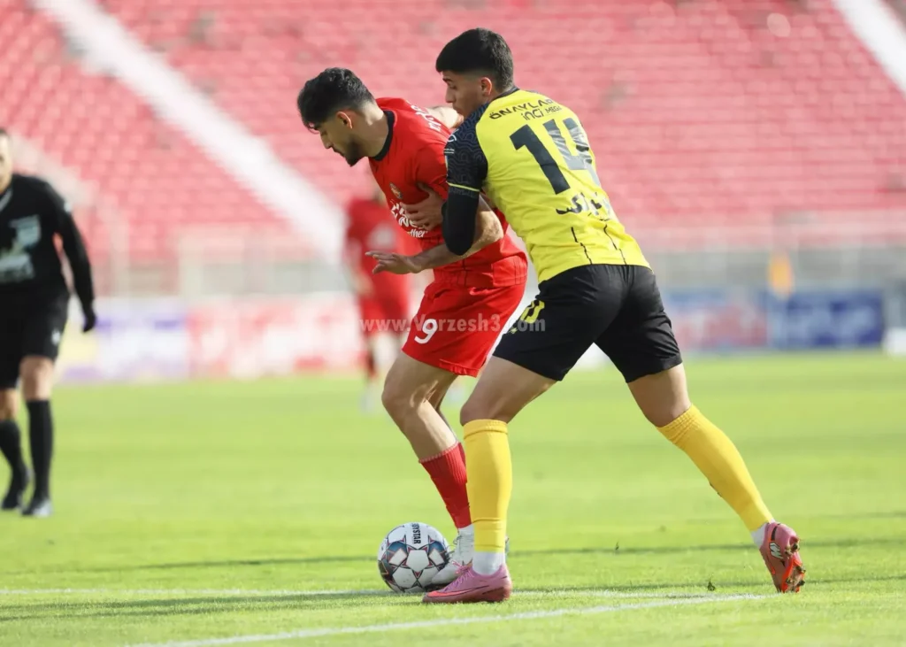 یک لحظه کلیدی برای صدرنشینی؛/ آرتیست تراکتور عاشق گرماست!