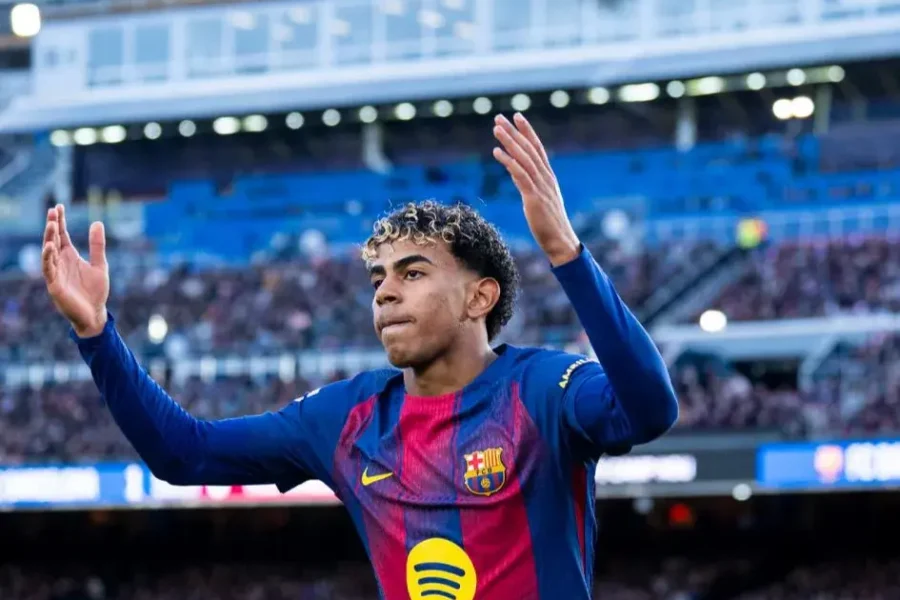 یک مدل 18 ساله نامزد جدید ستاره بارسا/ شایعه جدید درباره لامین یامال