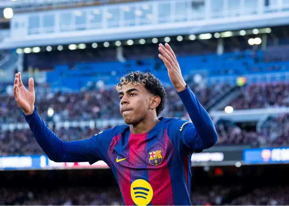 یک مدل 18 ساله نامزد جدید ستاره بارسا/ شایعه جدید درباره لامین یامال