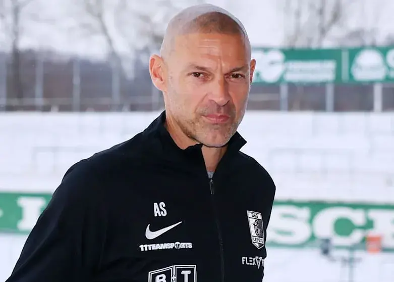 ‏تیمم نباید مثل خرگوش جلوی مار بترسد و خشکش بزند/ کاشف ناگلزمان می‌خواهد شیمی را نجات بدهد