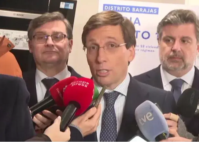 ‏شهردار مادرید: / موقع تماشای بازی‌های اتلتیکو زجر می‌کشم!