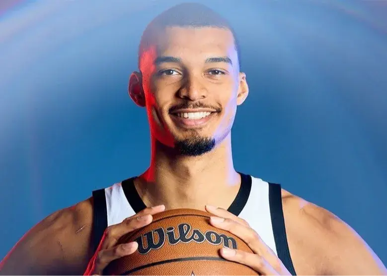 ‏نقشه ۸۰۰ سال پیش فرانسه برای معرفی ومبانیاما!/ ‏واکنش مکرون به اشتباه عجیب گرافیکی NBA