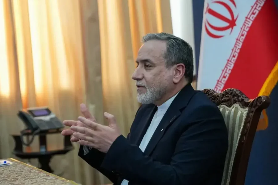 عراقچی: رهبر و رئیس‌جمهور در سلامت هستند